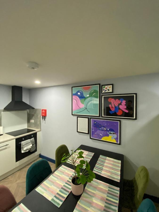 Aaron Wise - 51 Fitzhamon Apartments Cardiff Kültér fotó
