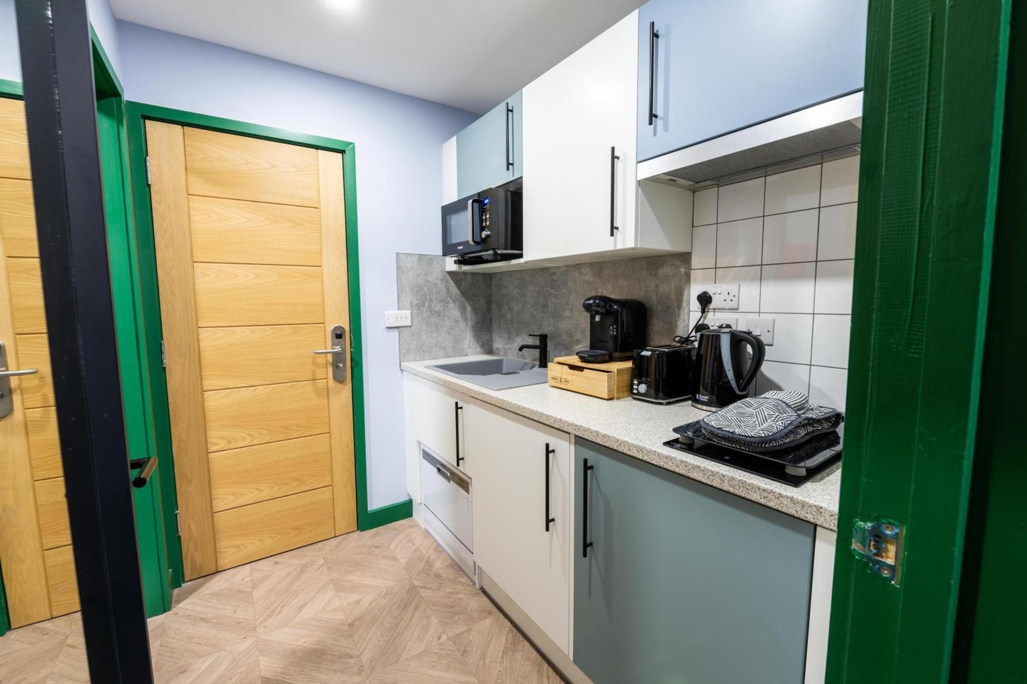 Aaron Wise - 51 Fitzhamon Apartments Cardiff Kültér fotó